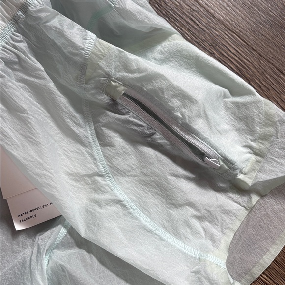 Lululemon Athletics Step Out High Rise Shorts - Picture 8 of 9